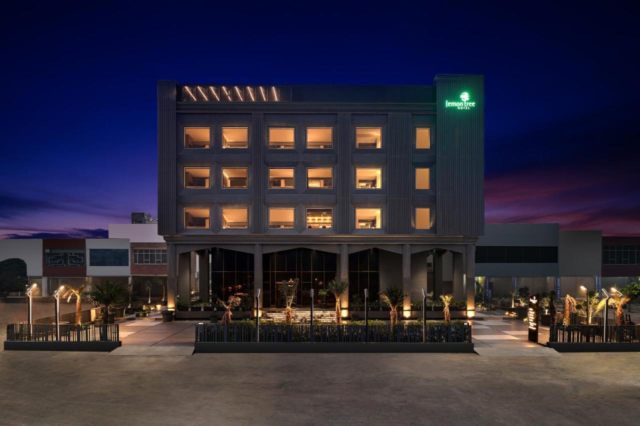 Lemon Tree Hotel, Hisār Esterno foto
